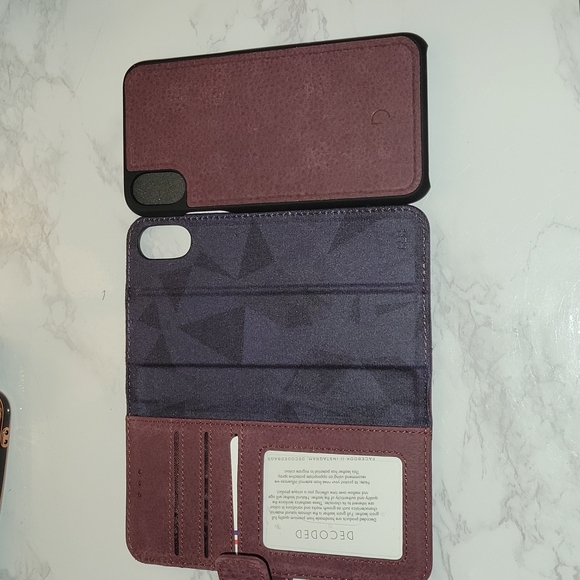 Decoded detachable wallet  iphone xs case and cover. - Picture 6 of 7